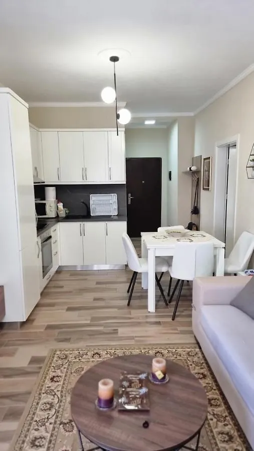 Liam'S Luxury Apartment Golem